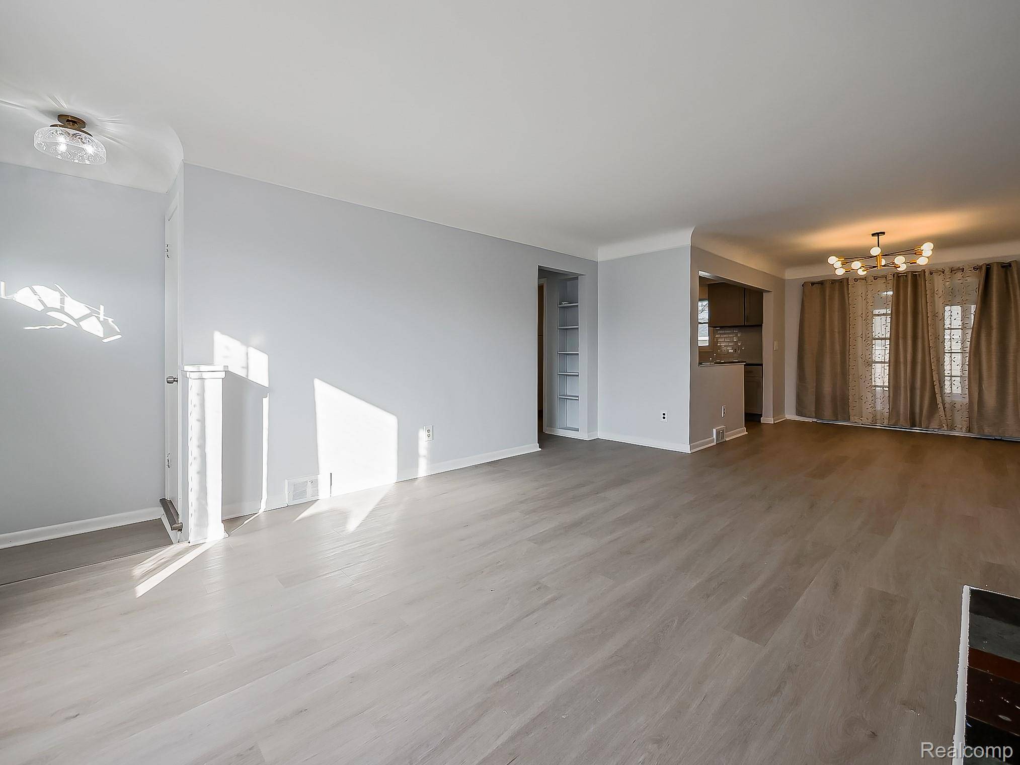 St. Clair Shores, MI 48080,20007 Chalon ST