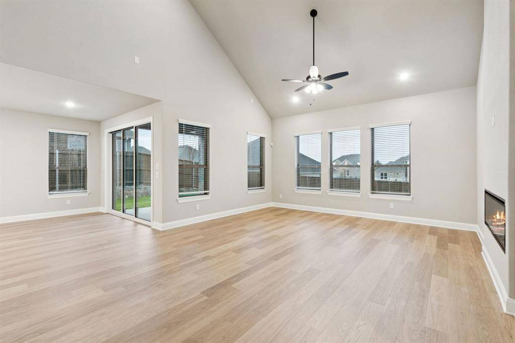 Midlothian, TX 76065,729 Carriage Hill Road