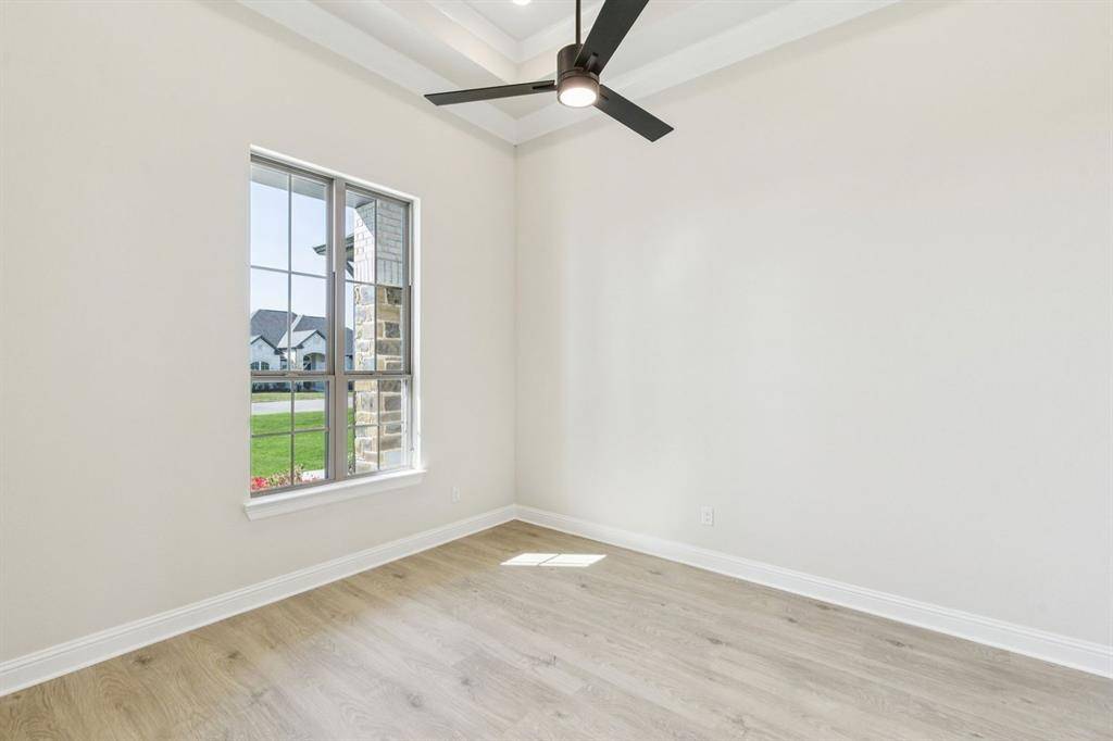 Waxahachie, TX 75165,120 S Swan Lake Drive