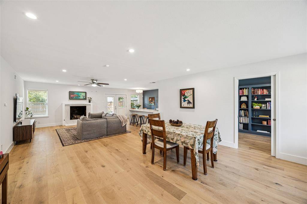 Dallas, TX 75233,3412 Old Colony Road