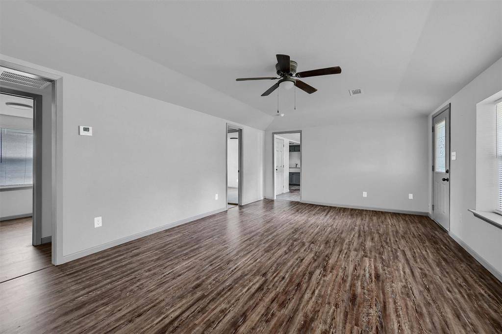 Collinsville, TX 76233,312 Hackney Street