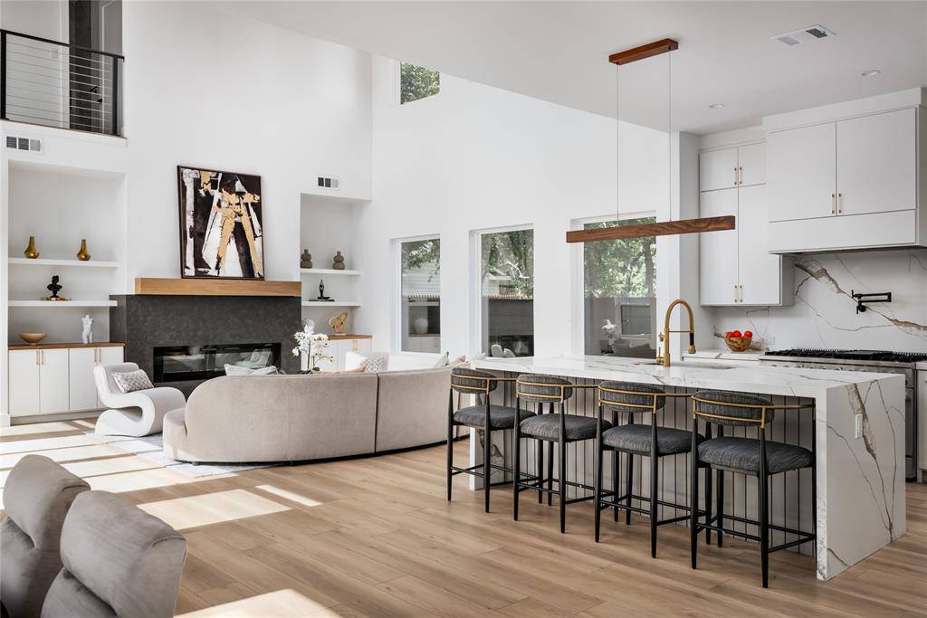 Dallas, TX 75212,2002 Angelina Drive