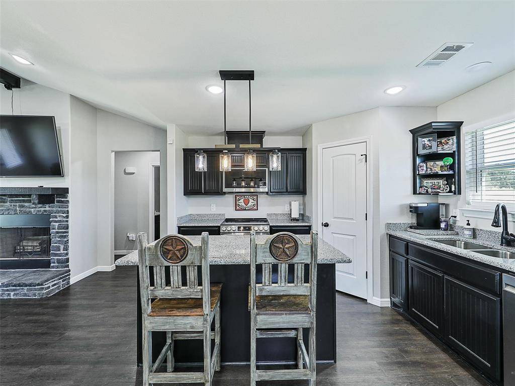 Cleburne, TX 76031,1460 County Road 701