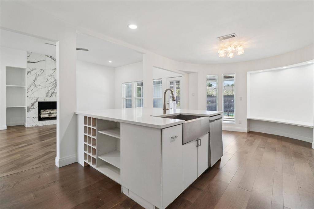 Dallas, TX 75248,7326 La Cosa Drive