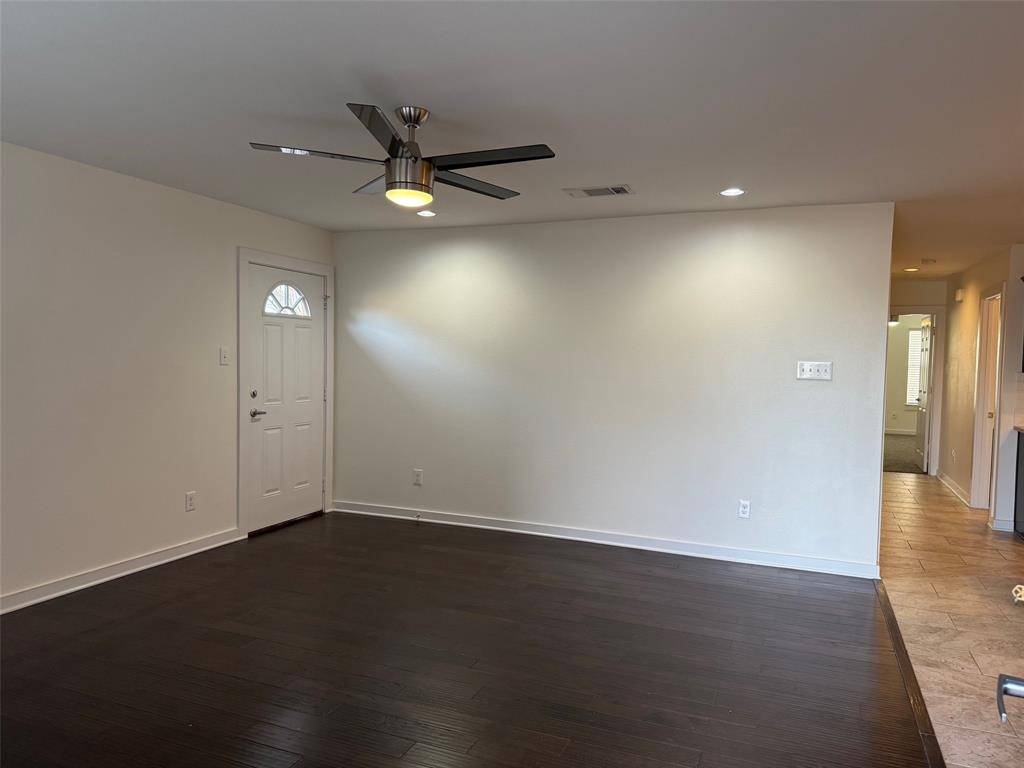 Gunter, TX 75058,511 Wood Drive