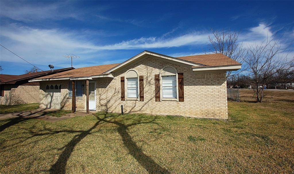 Forney, TX 75126,606 E Broad Street