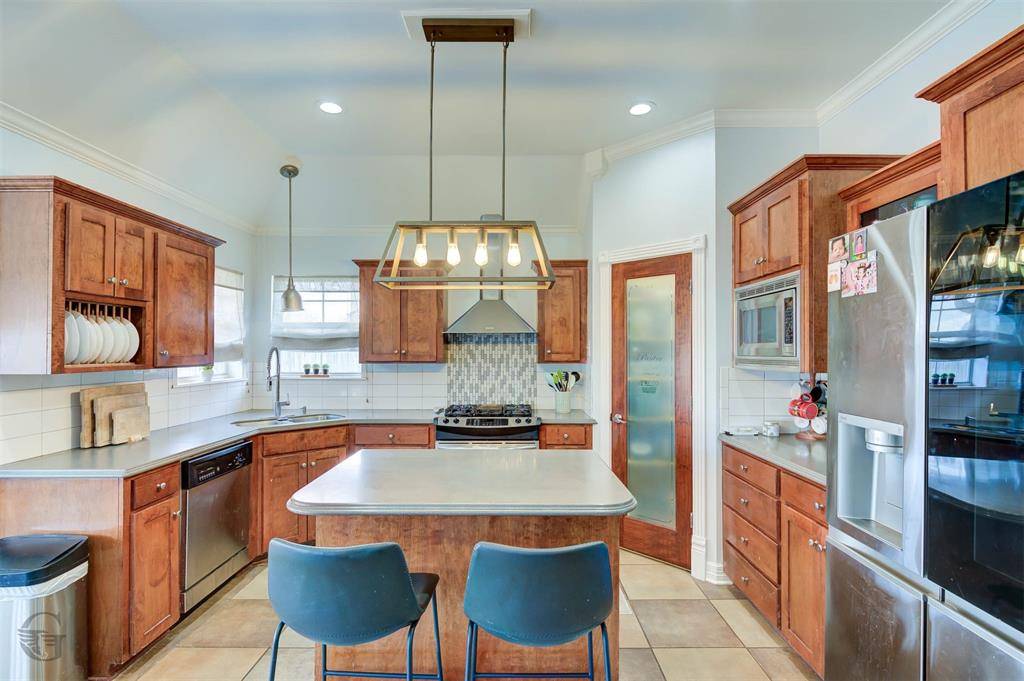 Bossier City, LA 71112,5861 Bluebonnett Drive