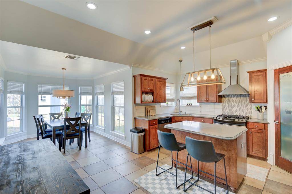 Bossier City, LA 71112,5861 Bluebonnett Drive