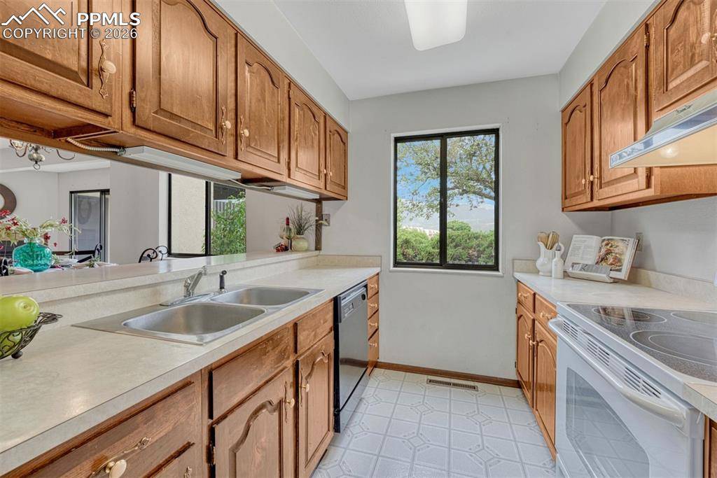 Colorado Springs, CO 80904,1146 Fontmore RD #A