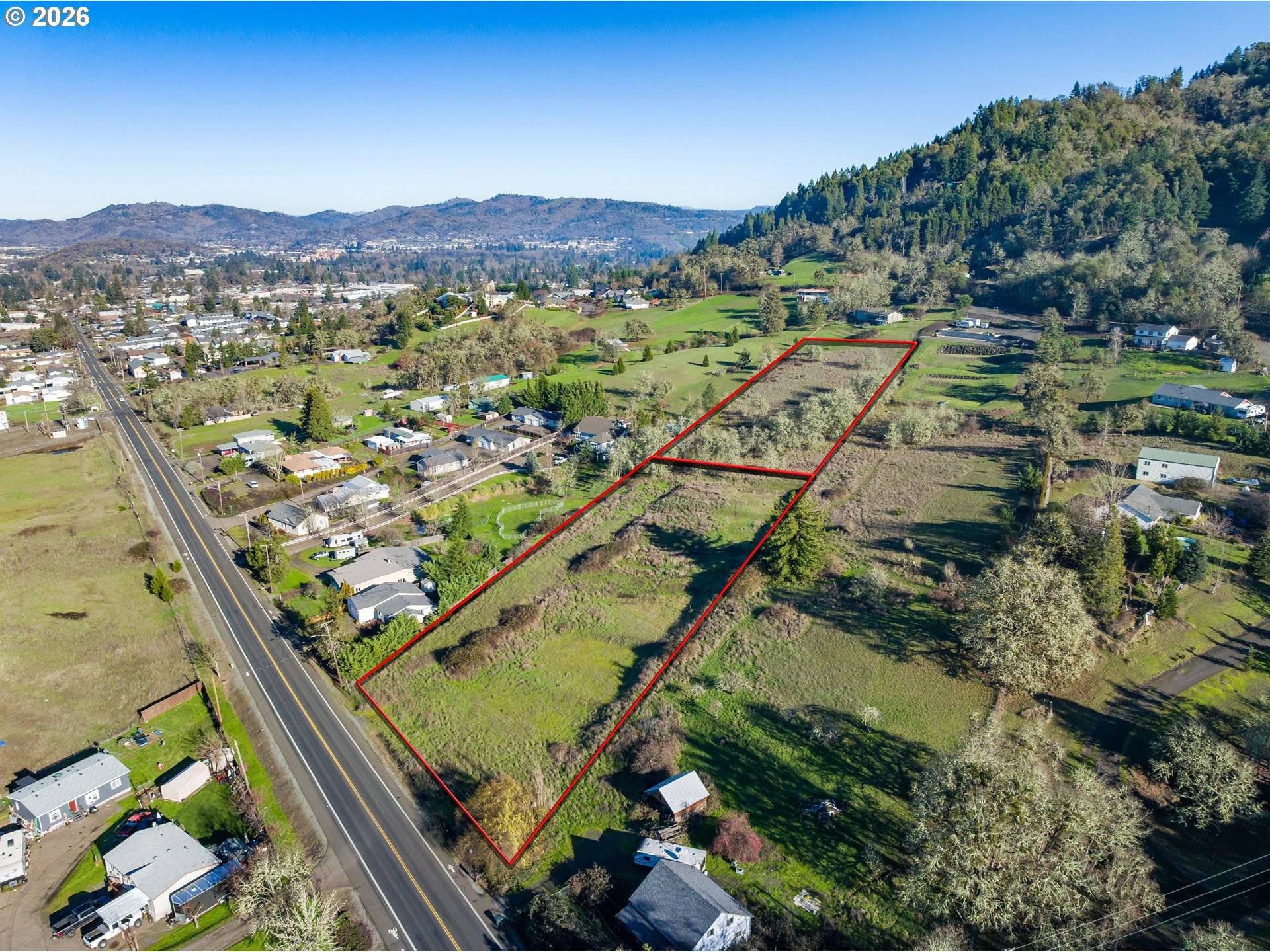 Roseburg, OR 97471,1448 Lookingglass RD