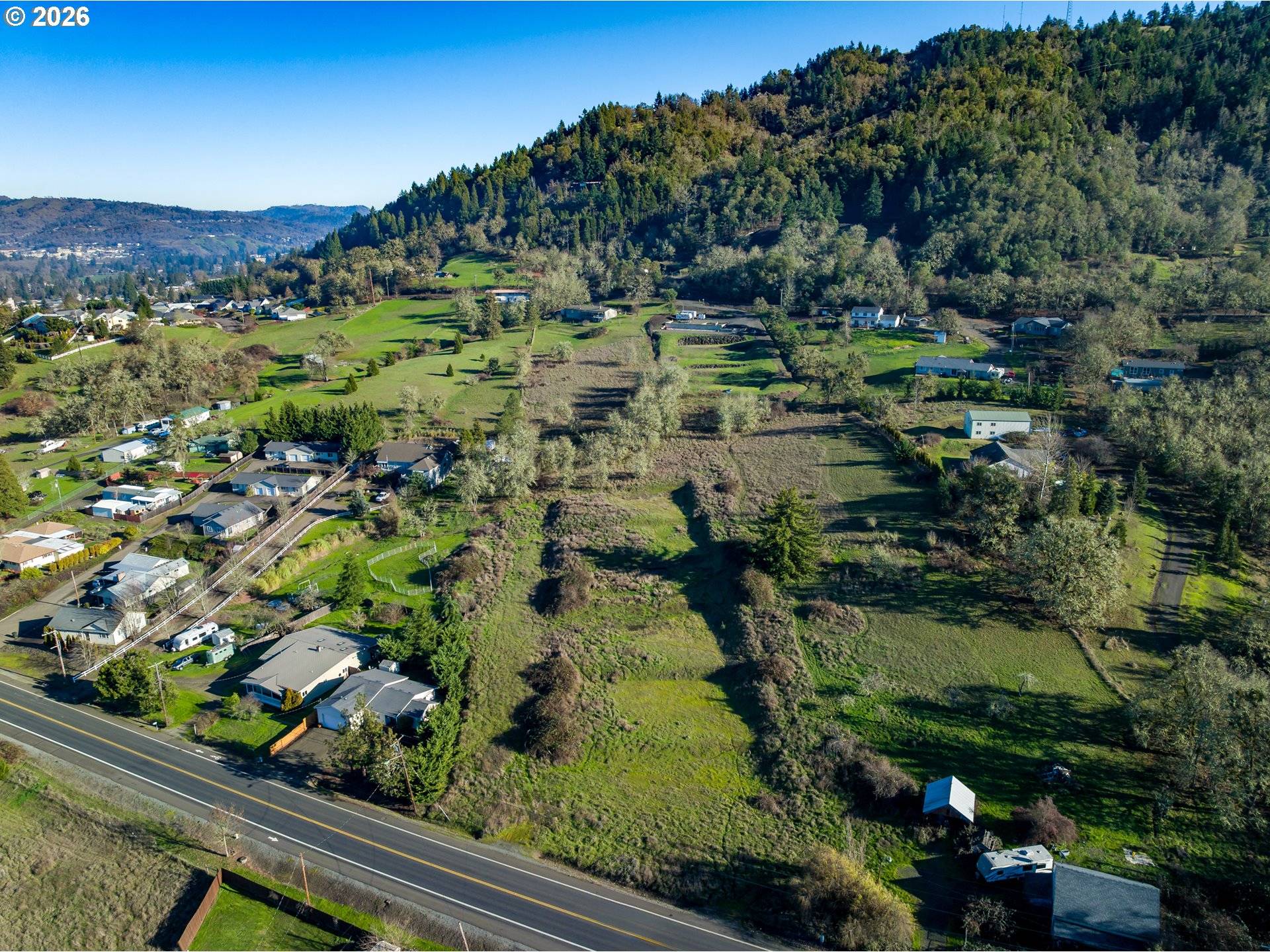 Roseburg, OR 97471,1448 Lookingglass RD