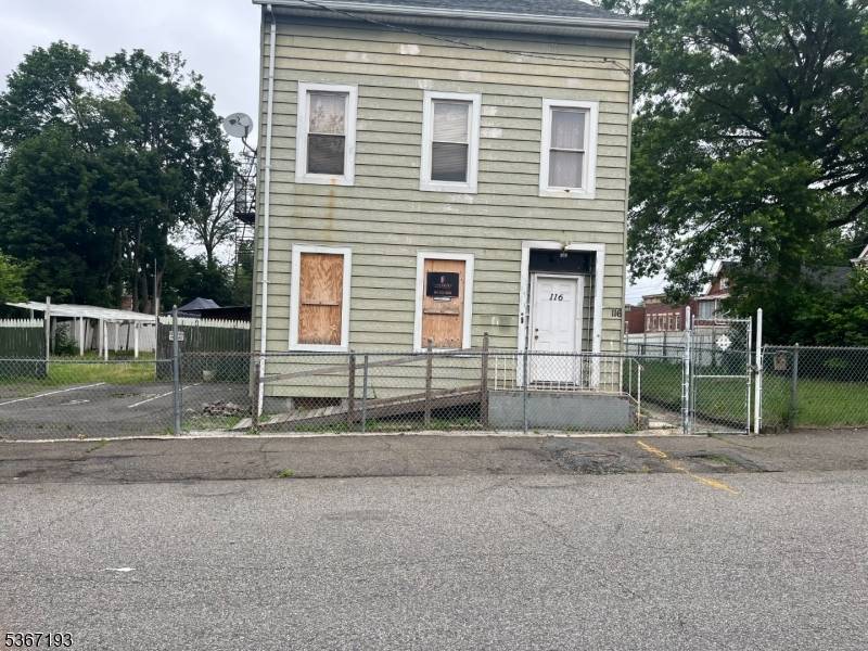 Paterson City, NJ 07522,116 Oxford St