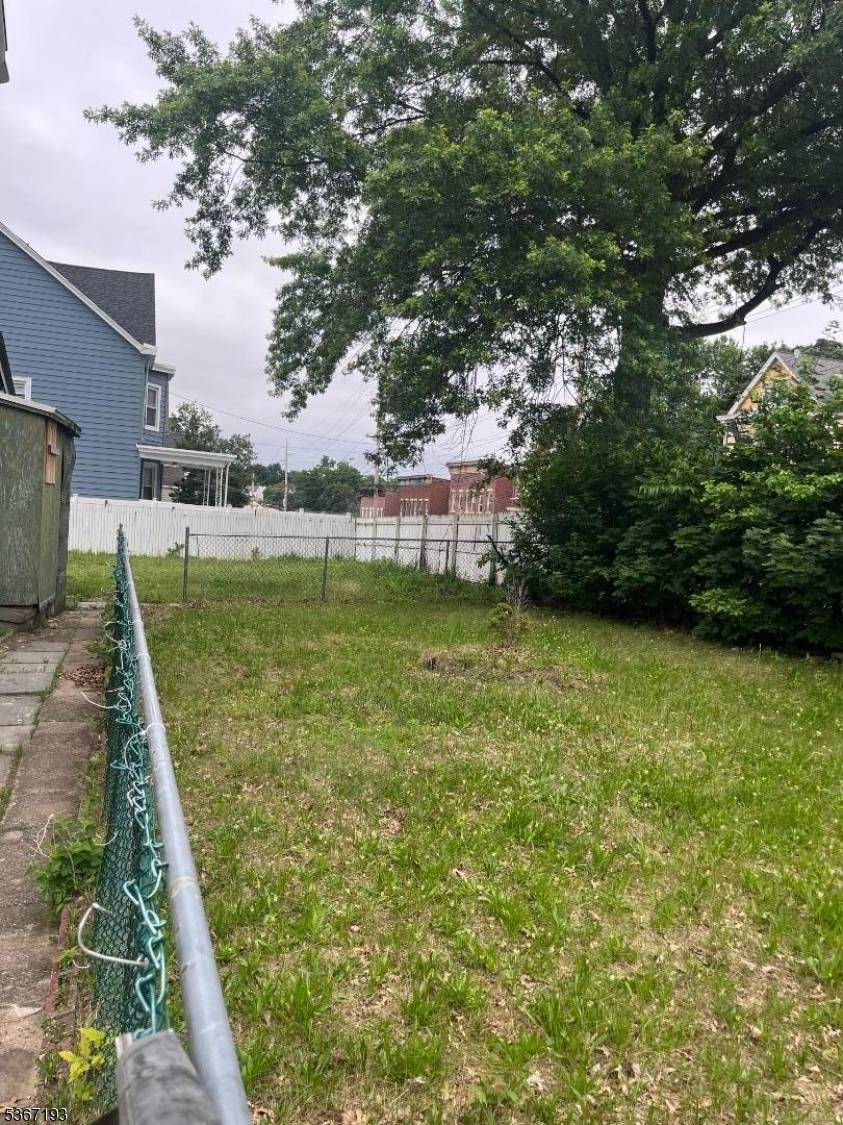 Paterson City, NJ 07522,116 Oxford St