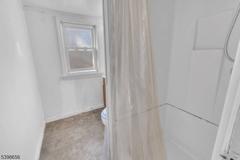 Irvington Twp., NJ 07111,141 Lenox Ave