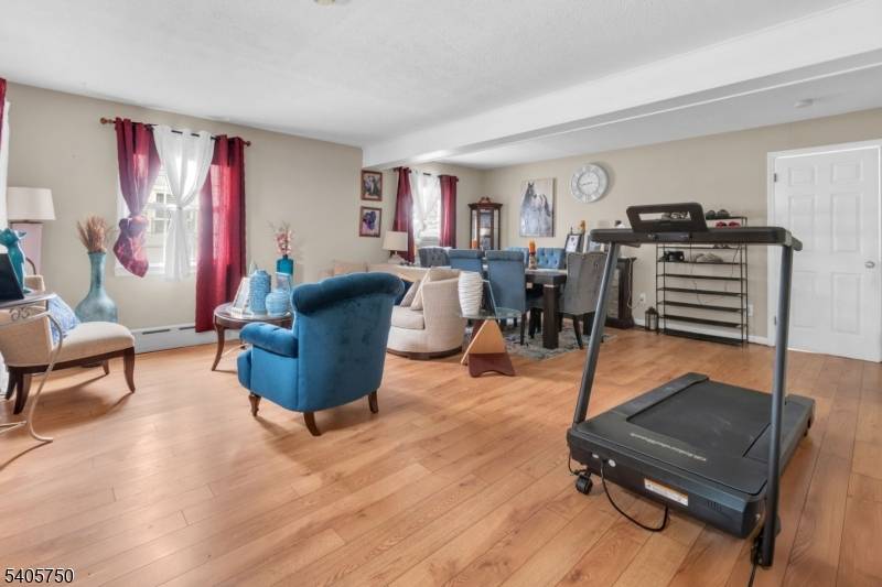 Woodbridge Twp., NJ 07001,34 Chase Ave