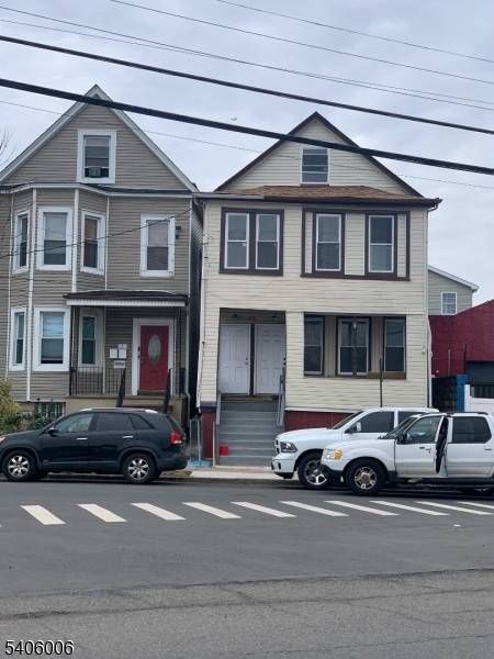 Elizabeth City, NJ 07206,658 Magnolia Ave