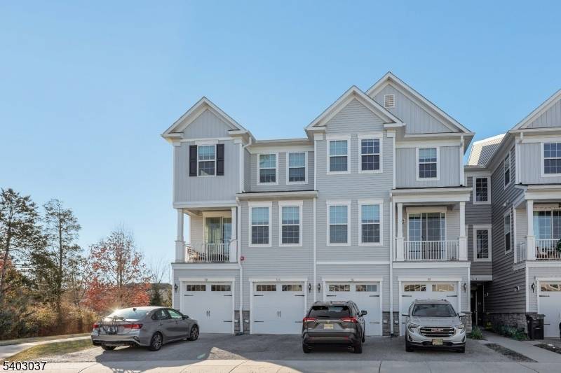 Hillsborough Twp., NJ 08844,11A Passe Ct