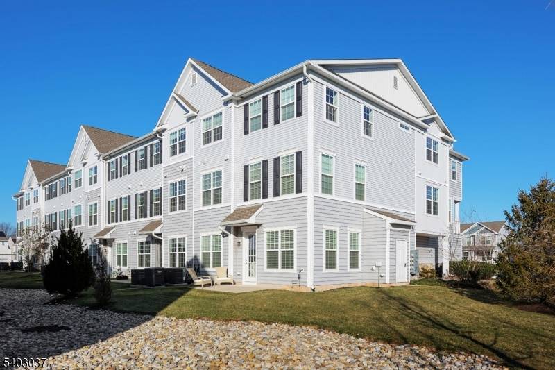 Hillsborough Twp., NJ 08844,11A Passe Ct