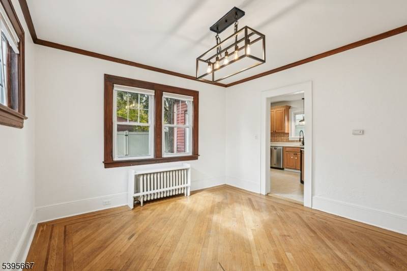 Dover Town, NJ 07801,8 N Elk Ave