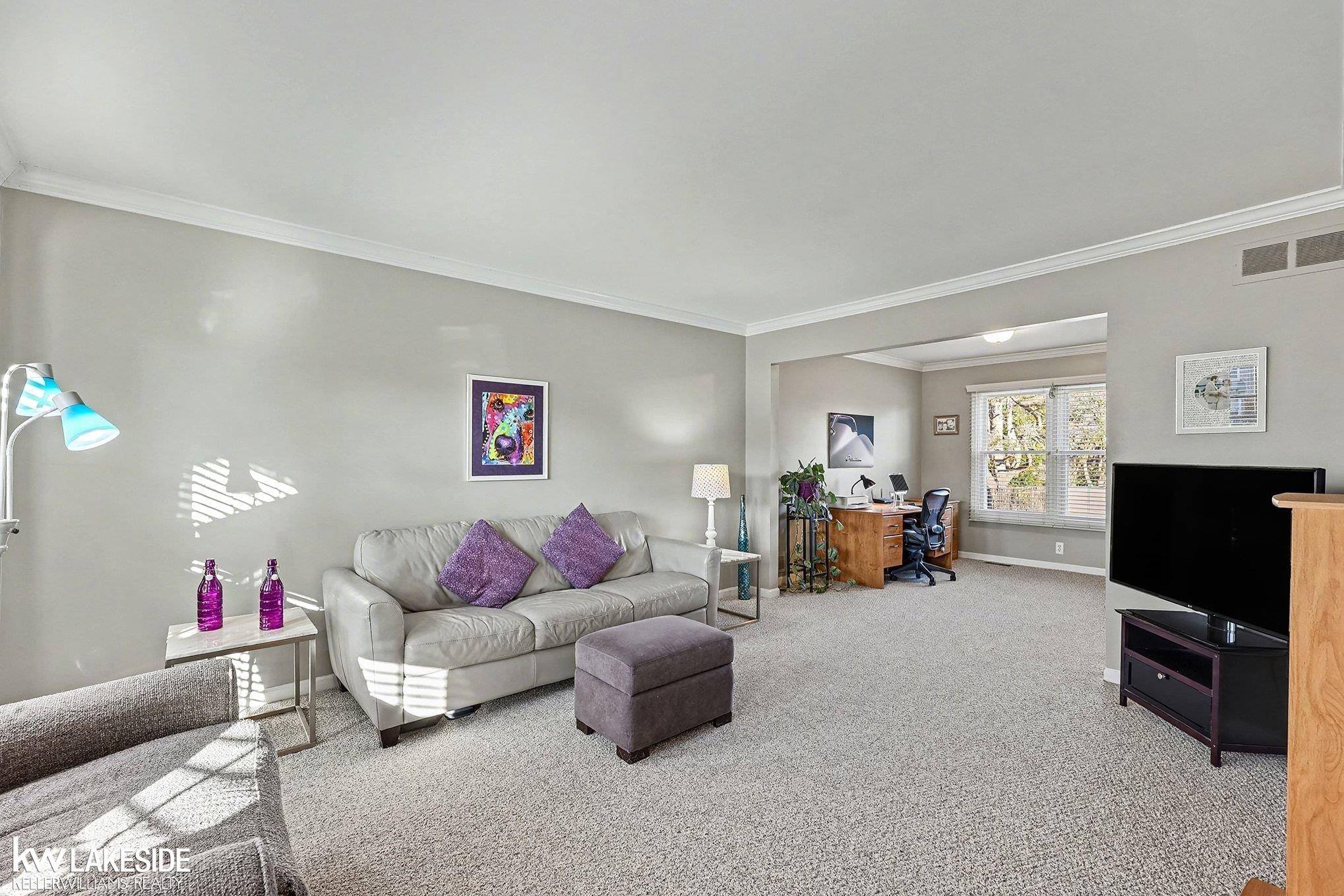 Sterling Heights, MI 48313,40336 Capitol DR