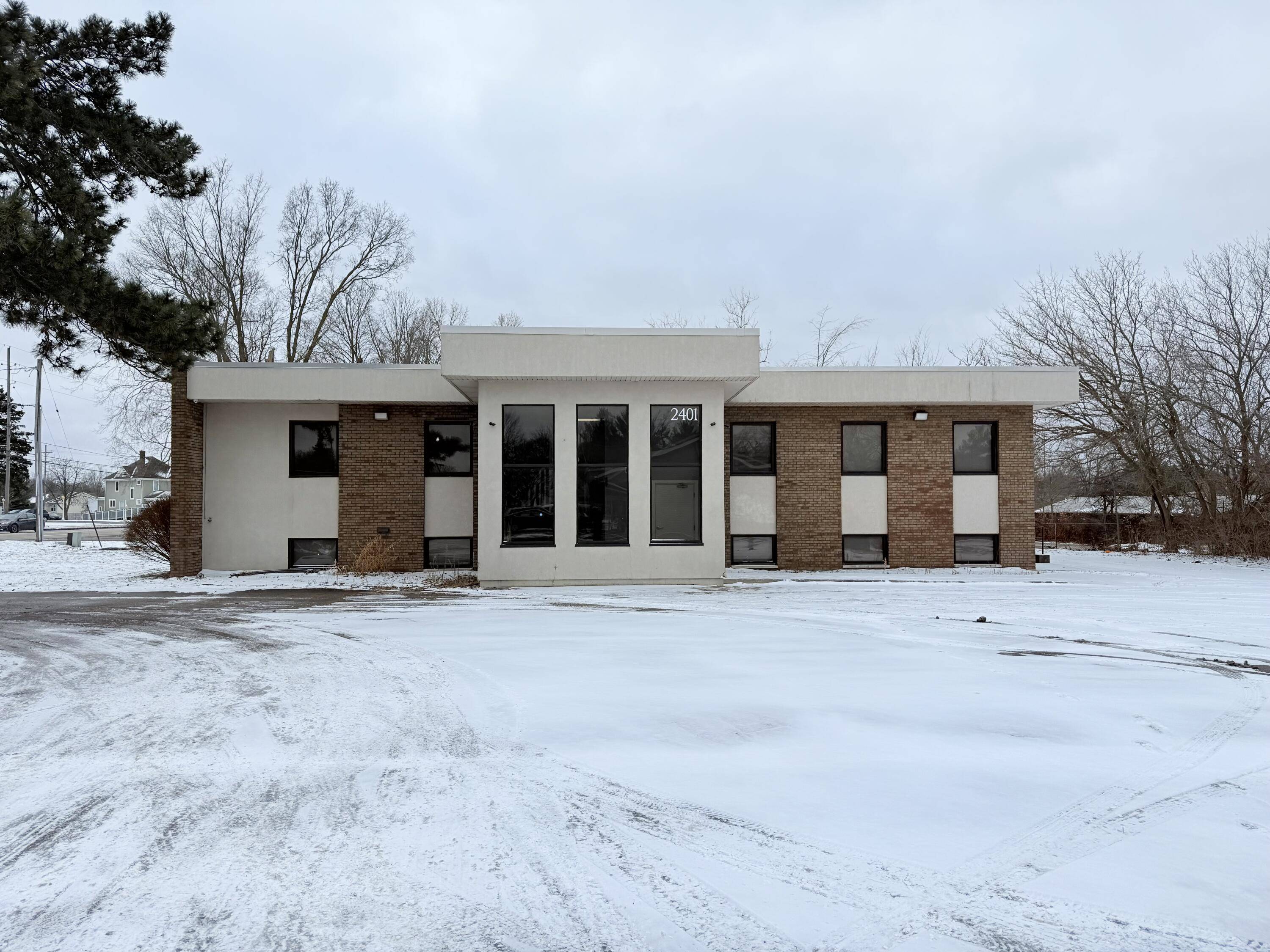 Kalamazoo, MI 49048,2401 Gull RD