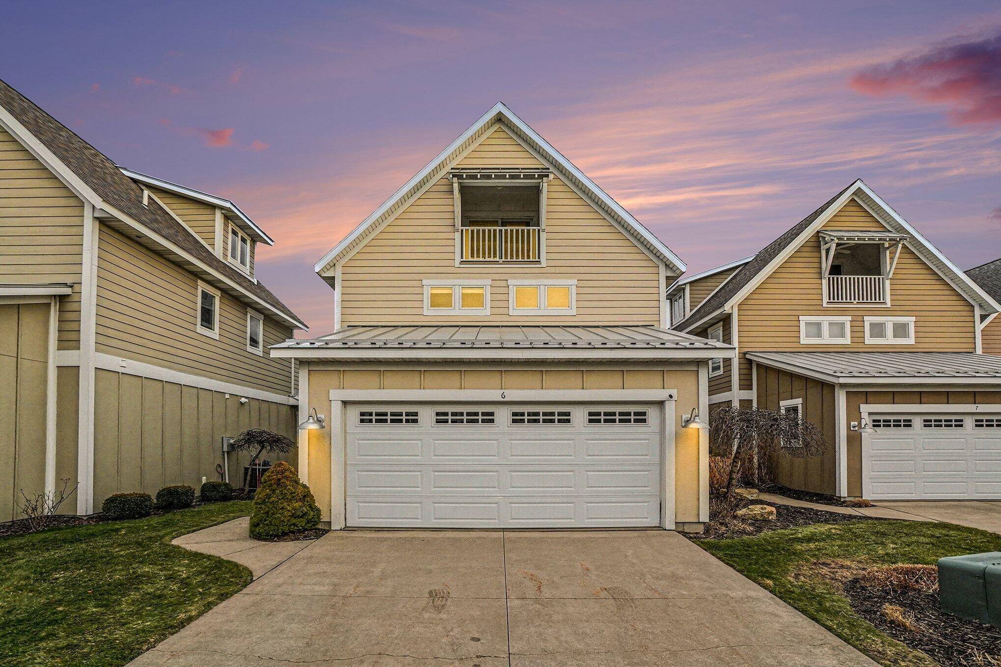 Spring Lake, MI 49456,920 W Savidge ST #6