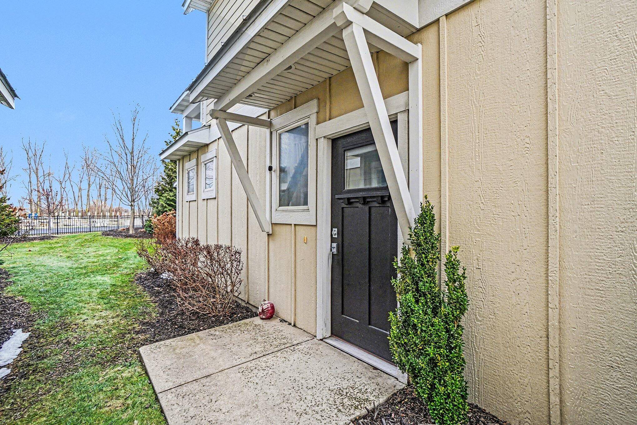 Spring Lake, MI 49456,920 W Savidge ST #6