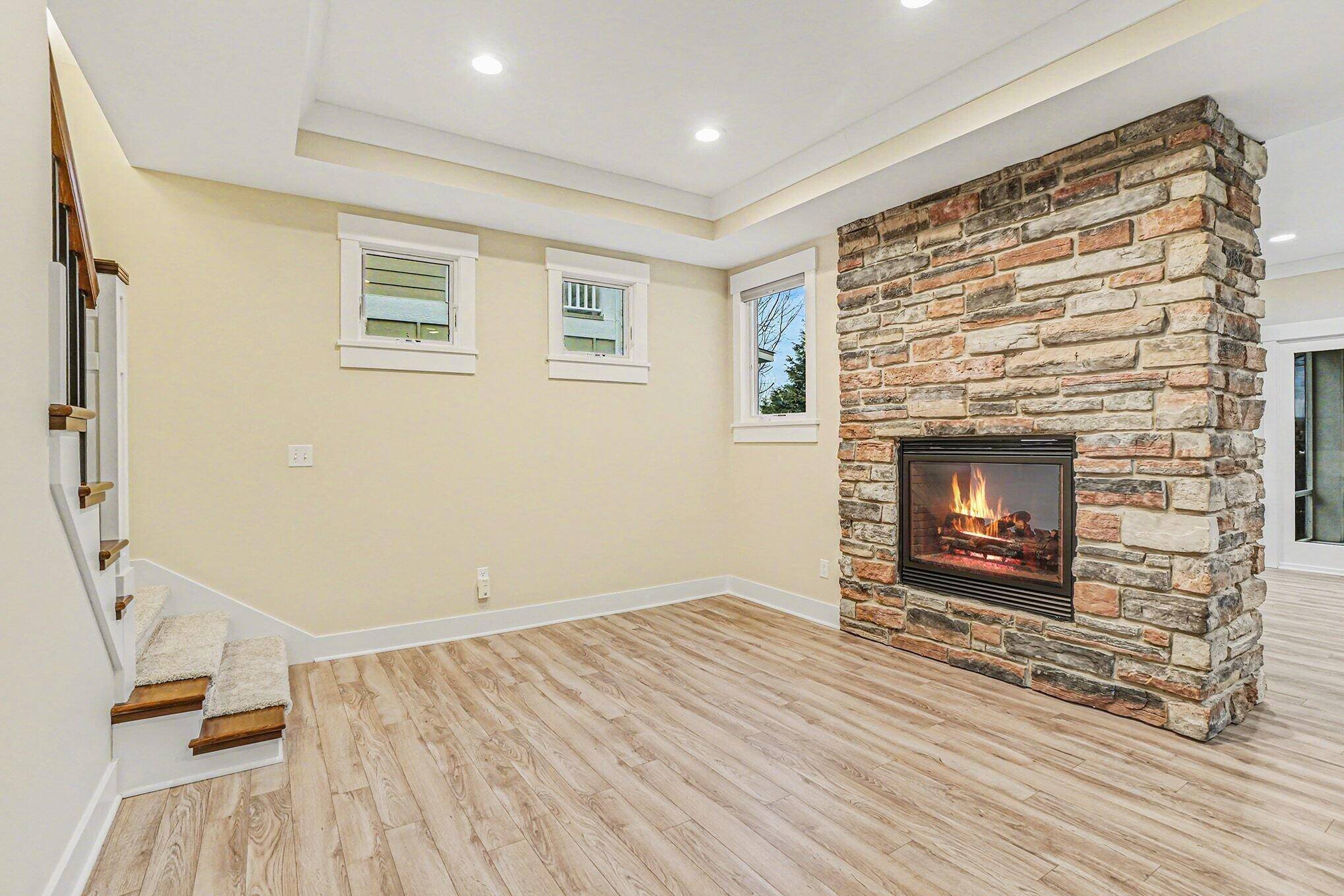 Spring Lake, MI 49456,920 W Savidge ST #6