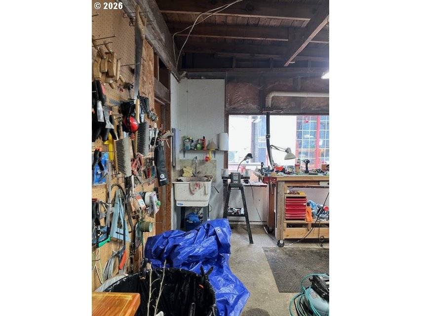 Gold Beach, OR 97444,33382 CEDAR VALLEY RD