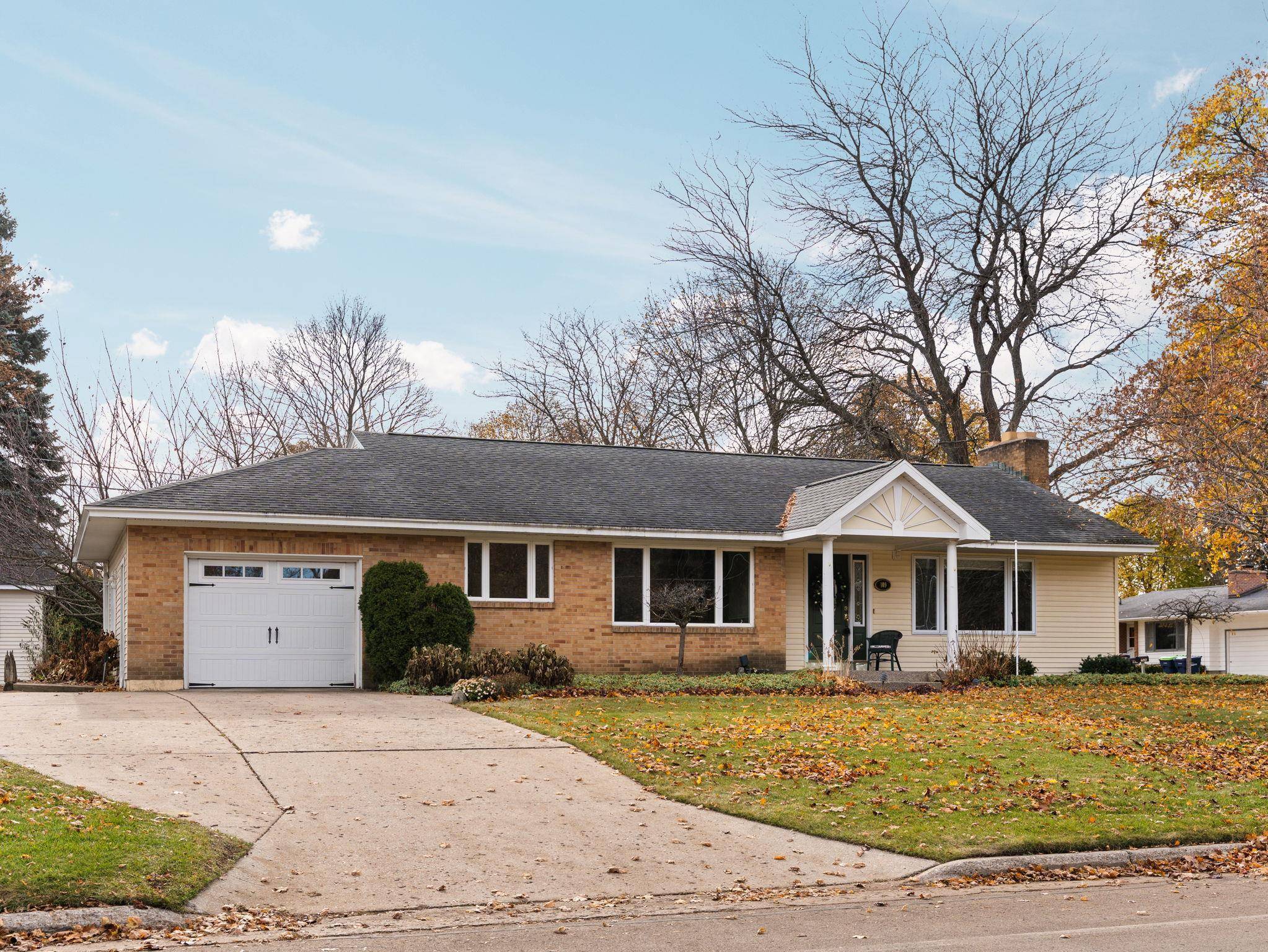 Traverse City, MI 49684,109 Boughey ST