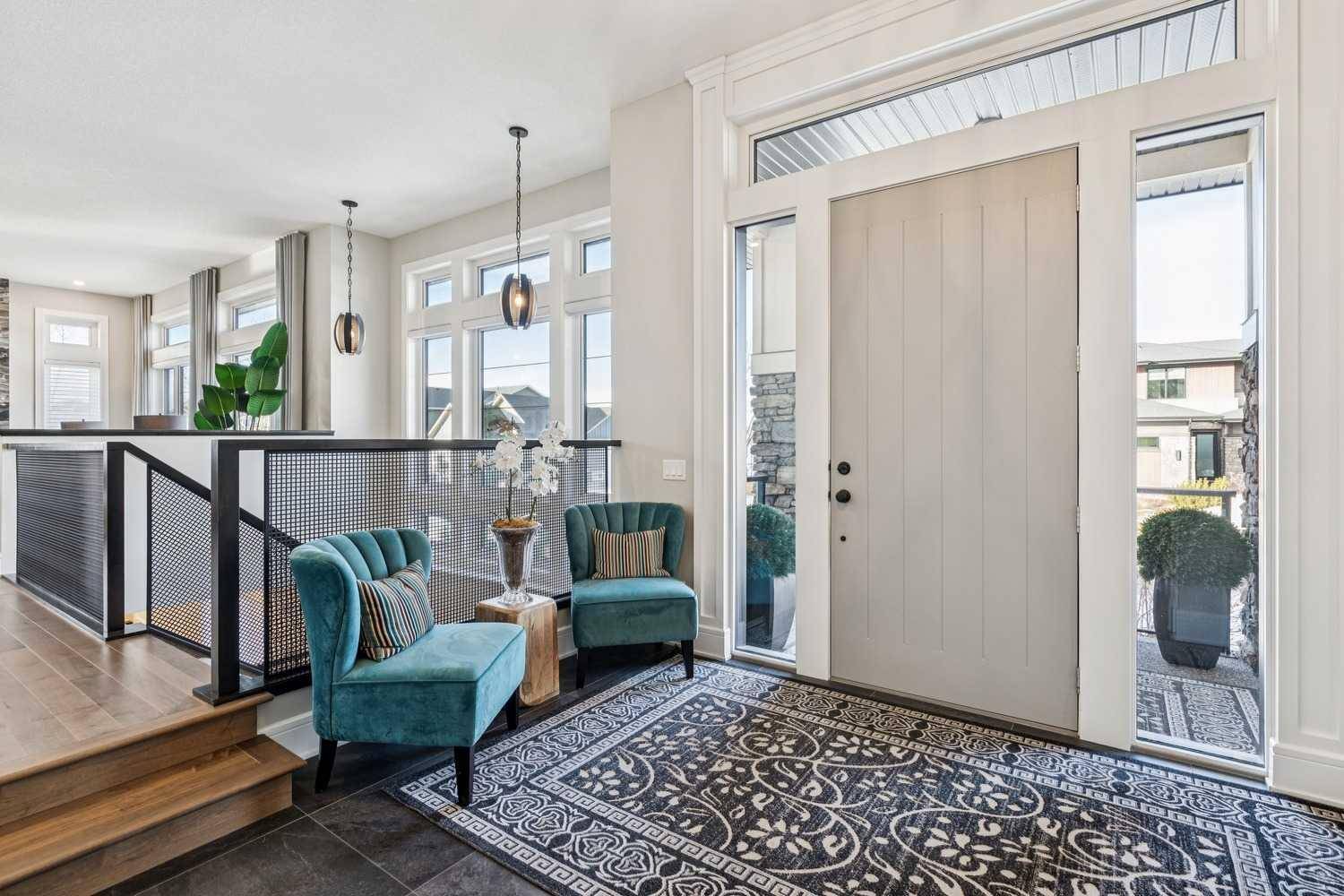 Calgary, AB T3B 1G8,92 Crestridge VW SW