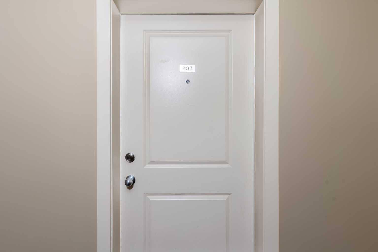 Calgary, AB T3J 0S2,5 Saddlestone WAY NE #203