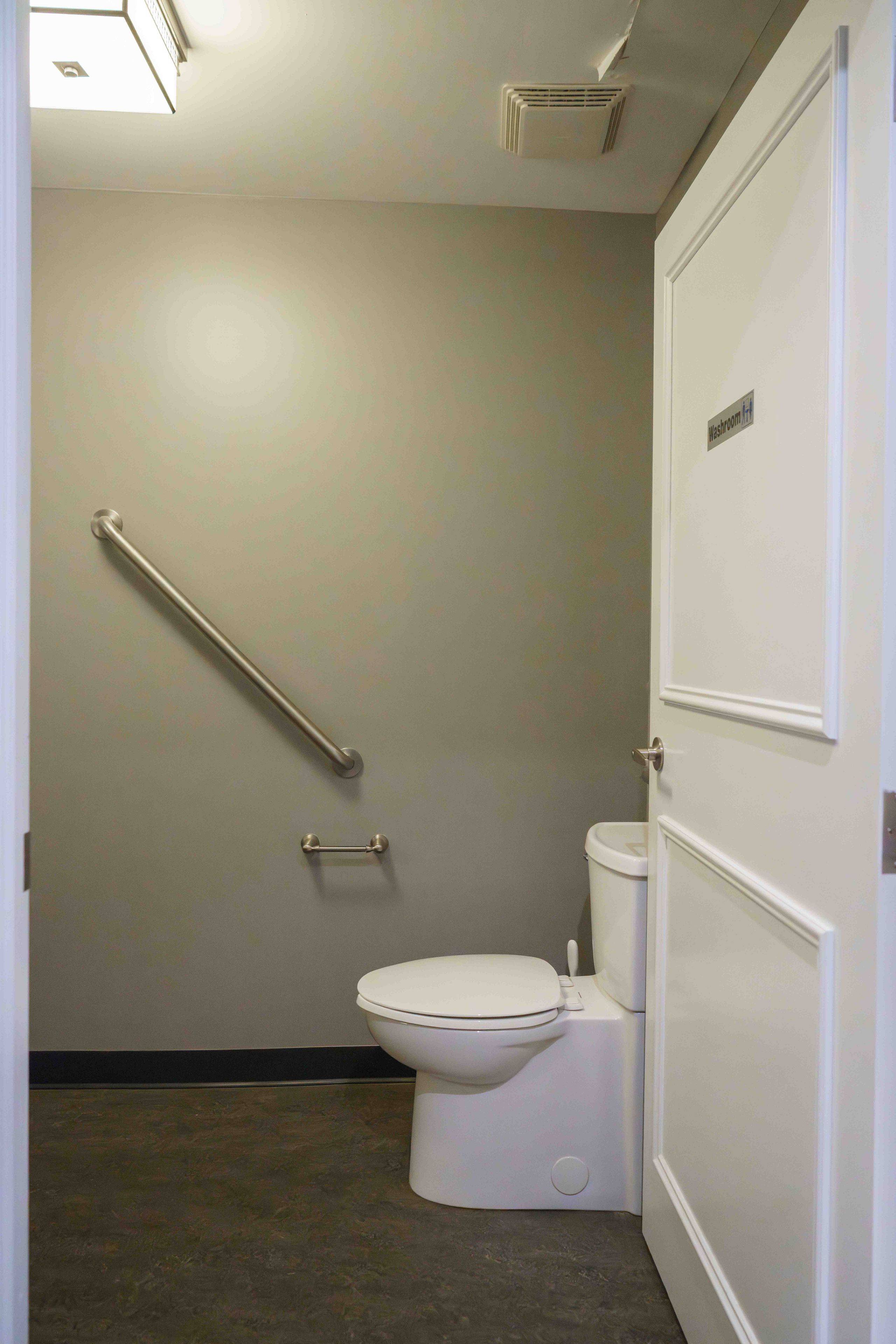 Toronto C04, ON M5M 4A1,1966 Avenue RD #2nd Floor