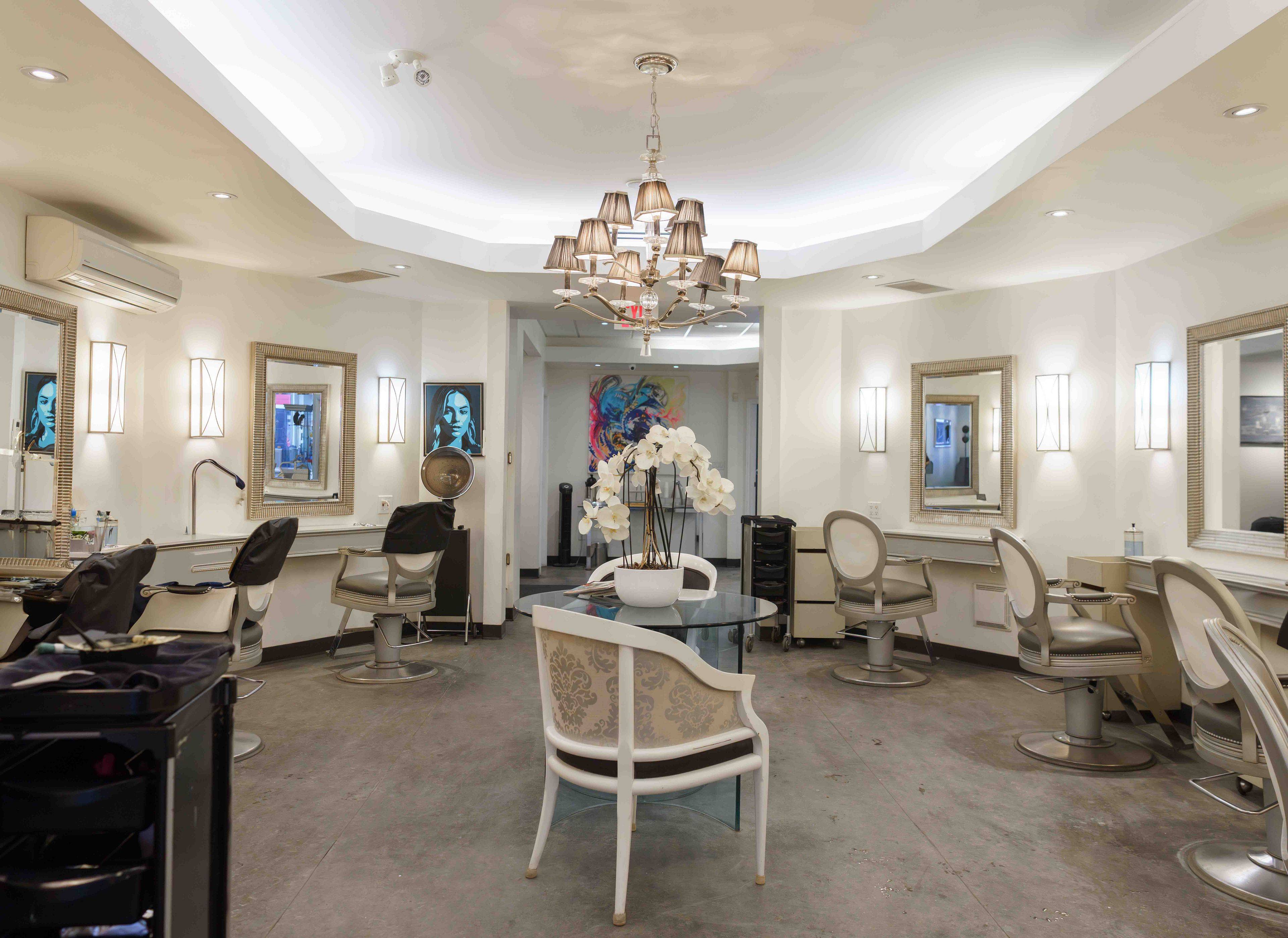 Toronto C04, ON M5M 4A1,1966 Avenue RD #2nd Floor