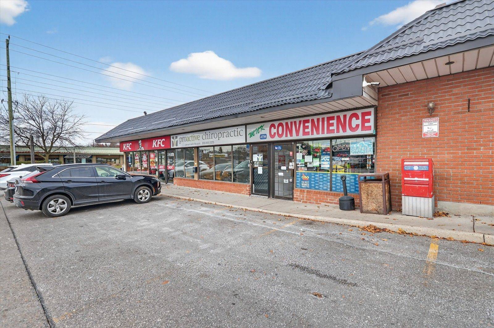 Whitby, ON L1N 8W8,25 Thickson RD N #2