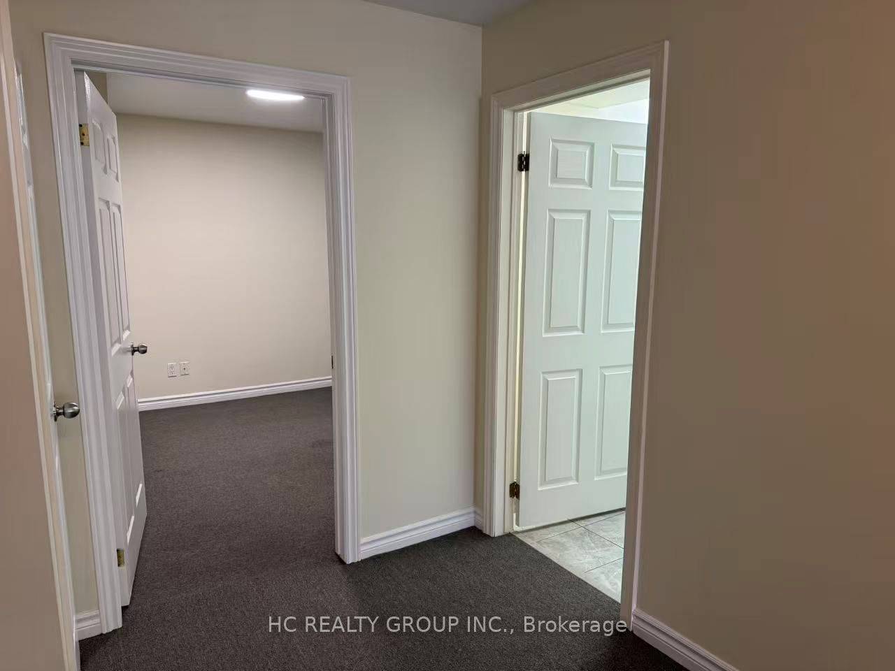 Toronto E01, ON M4L 1G2,1606 Queen ST #3