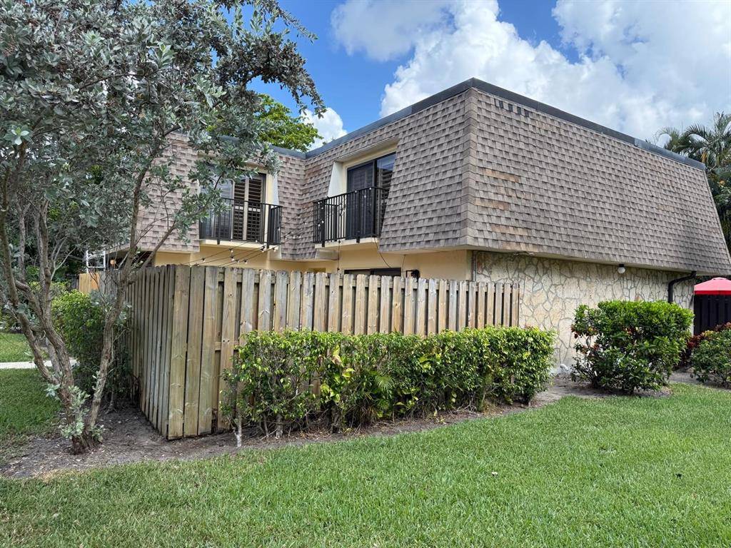 Delray Beach, FL 33445,2911 SW 22nd Cir #37B