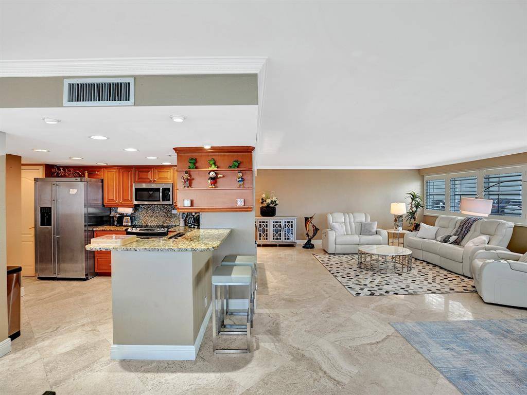 Fort Lauderdale, FL 33308,3430 Galt Ocean DR #106