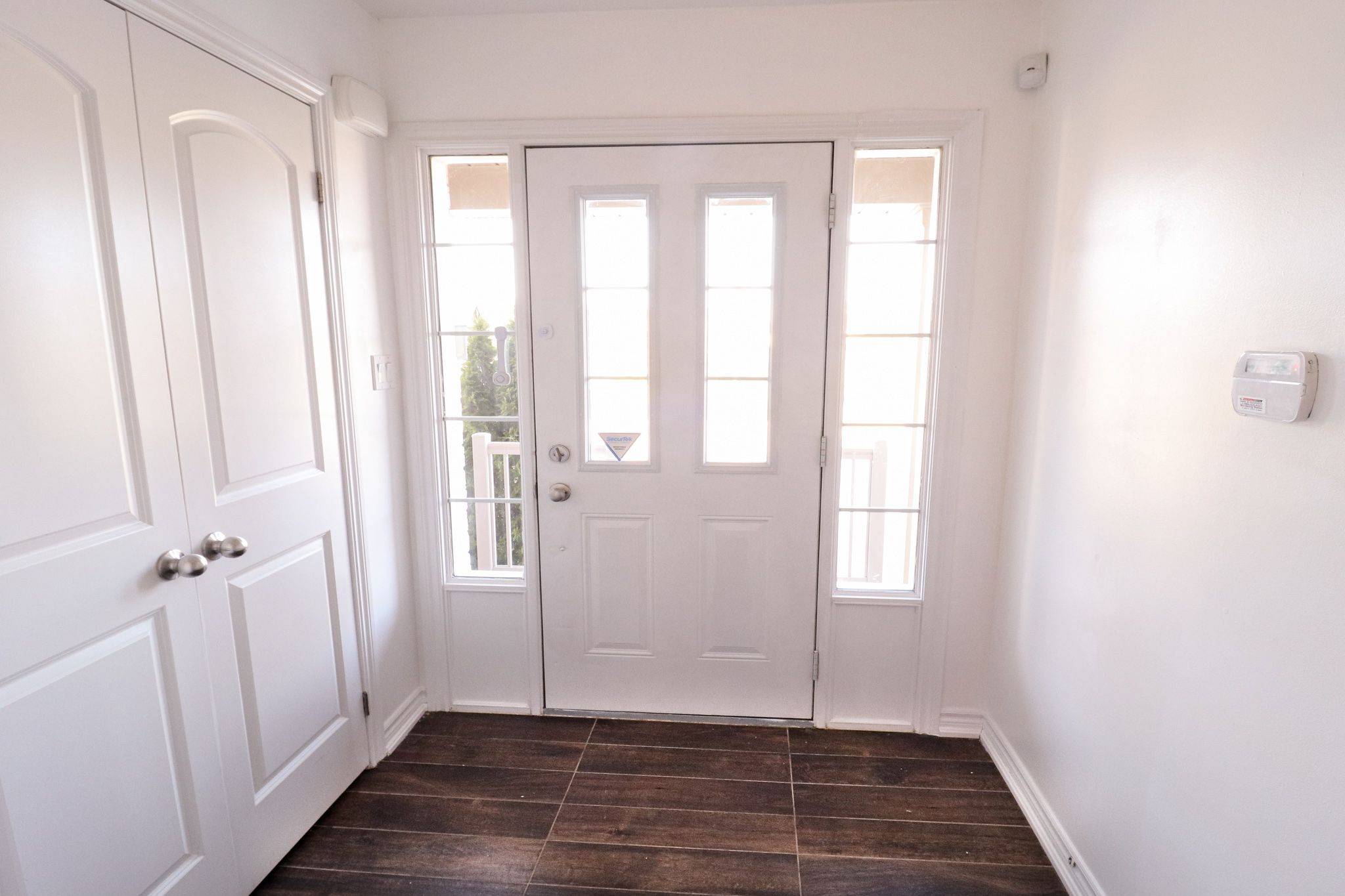 Georgina, ON L0E 1R0,67 Wyndham CIR