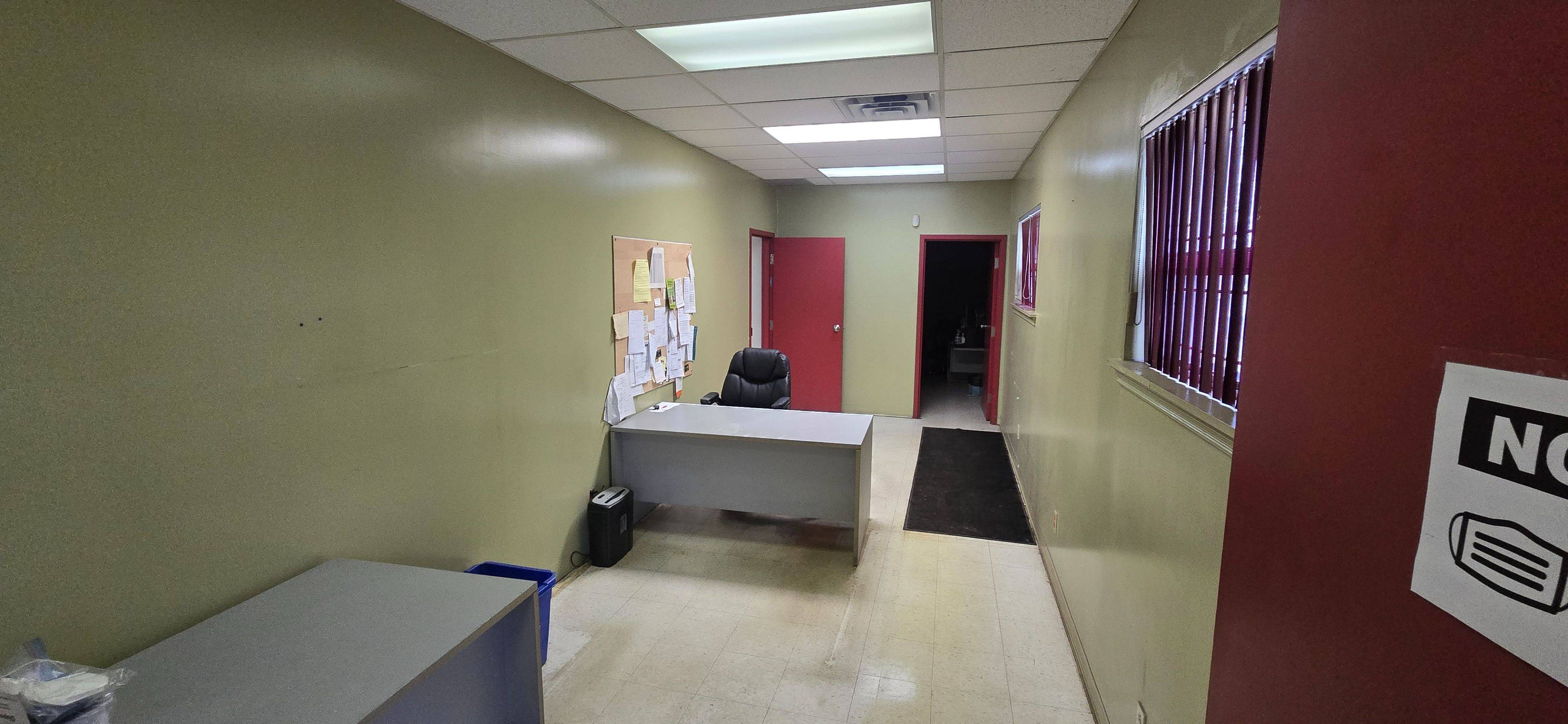 Aurora, ON L4G 4C2,60 Industrial Pkwy N