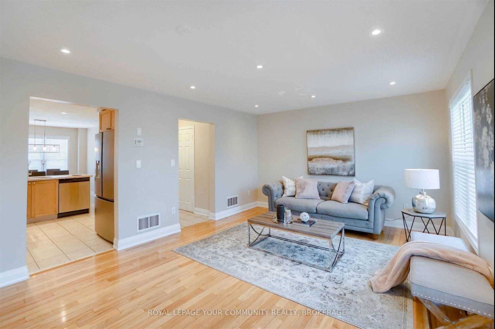 Mississauga, ON L5V 2Y4,5980 Whitehorn AVE #101