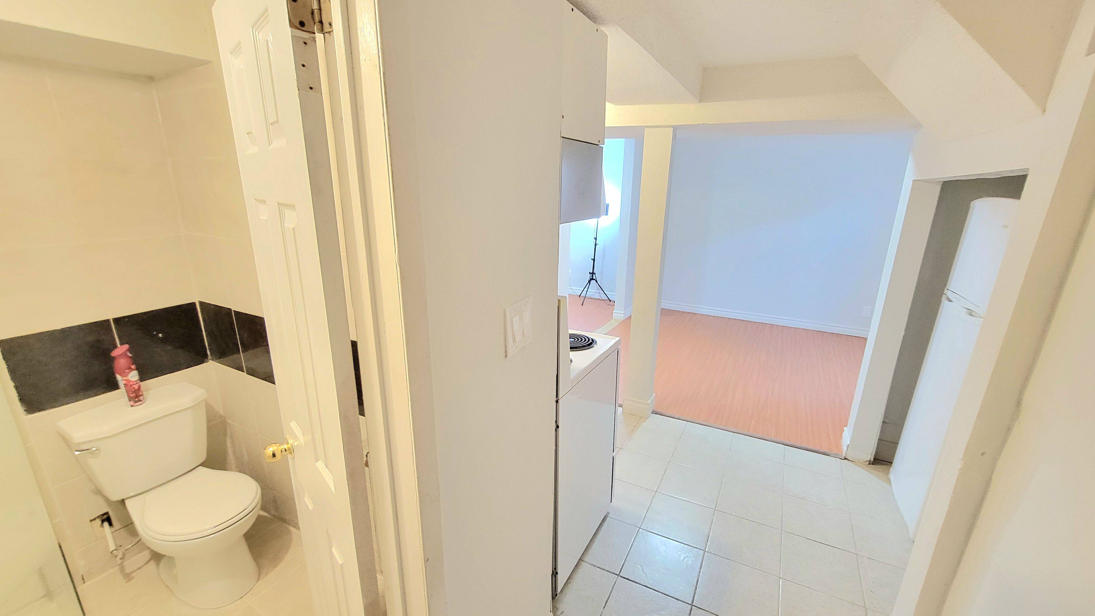 Brampton, ON L6V 2W7,23 Bruce Beer DR