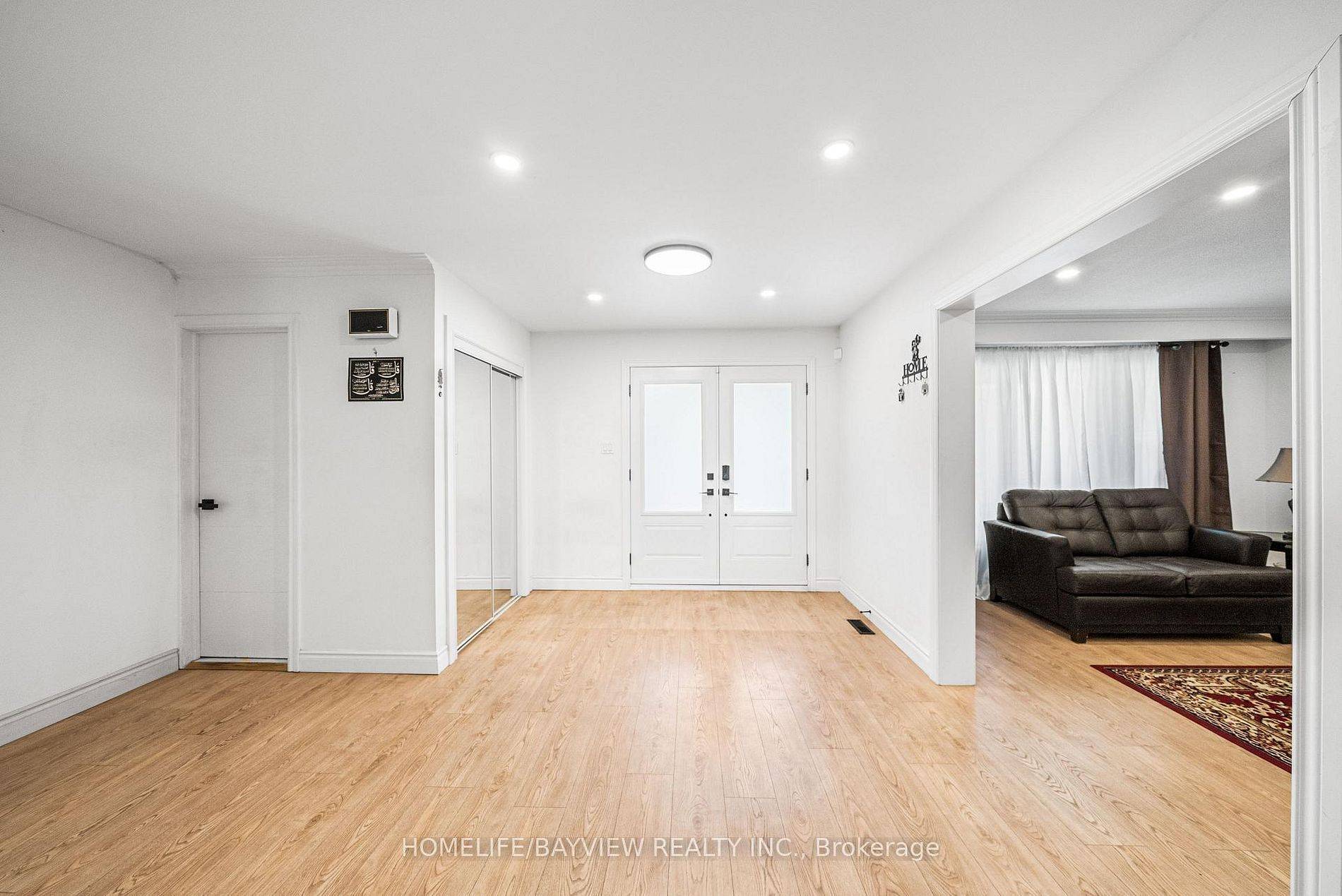 Mississauga, ON L5B 2S2,2602 Mason HTS