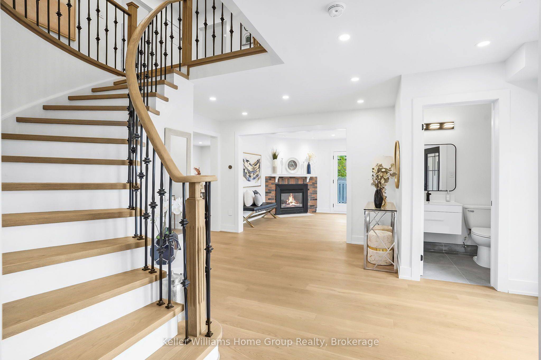 Mississauga, ON L5V 1B9,1105 Ewing CRES