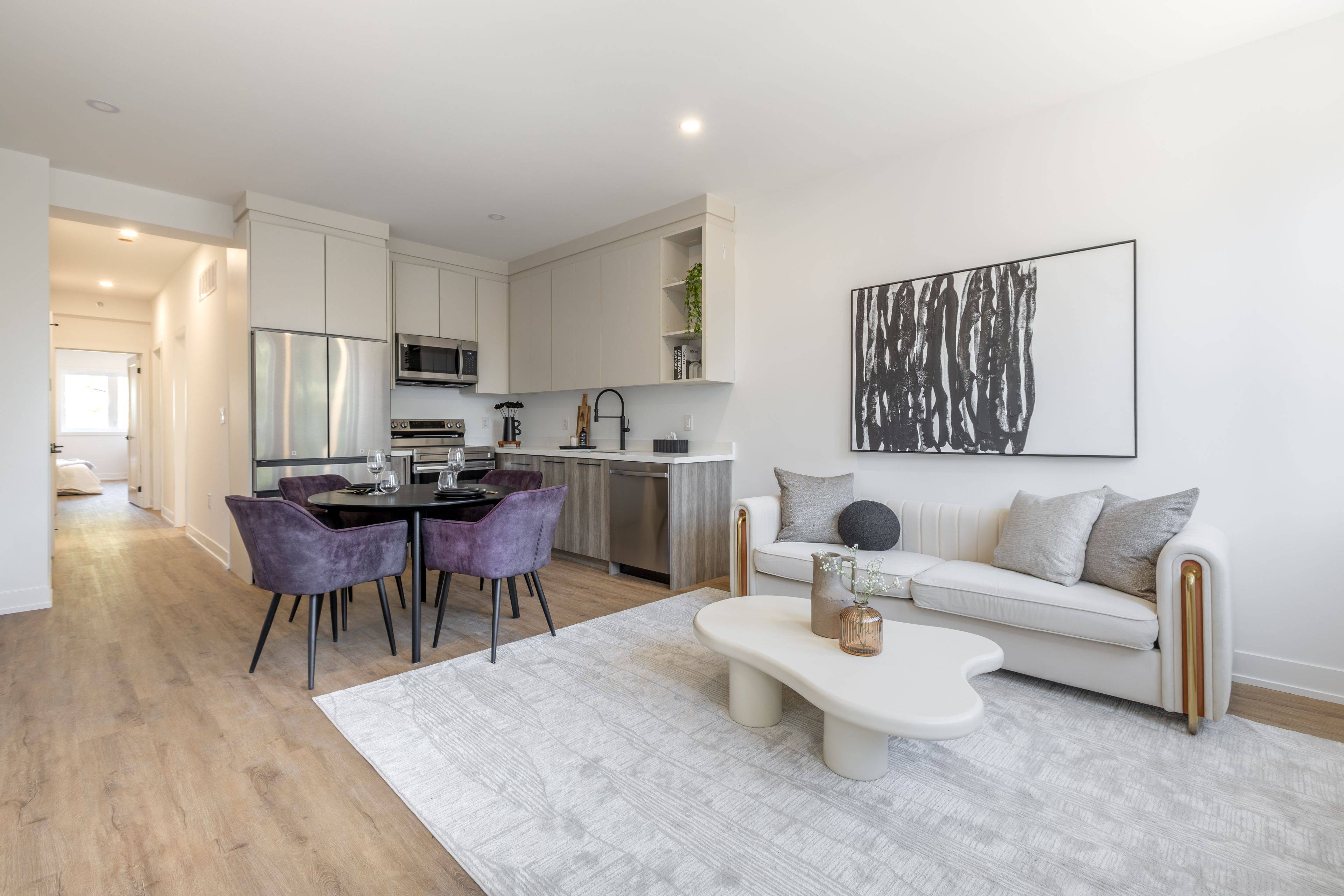 Toronto W07, ON M8Y 1S1,60 Cannon RD #4