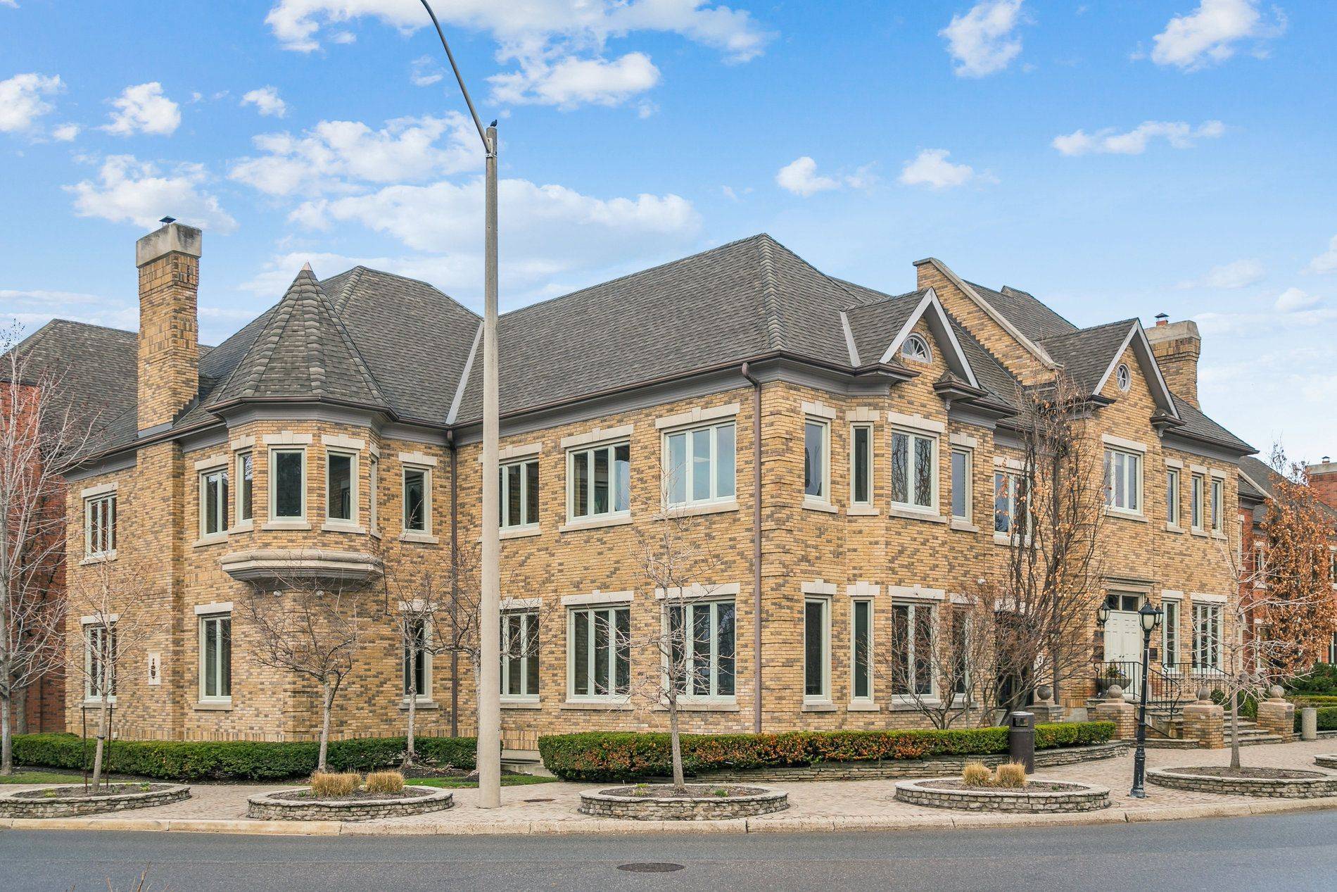 Mississauga, ON L4Z 1S2,4284 Village Centre CT #Suite 100