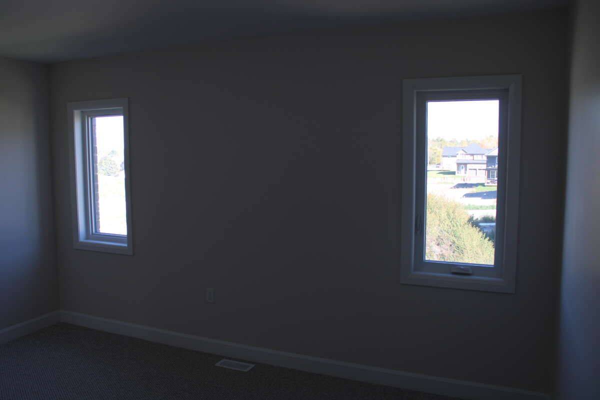 Peterborough, ON K9K 0H2,299 Mullighan GDNS