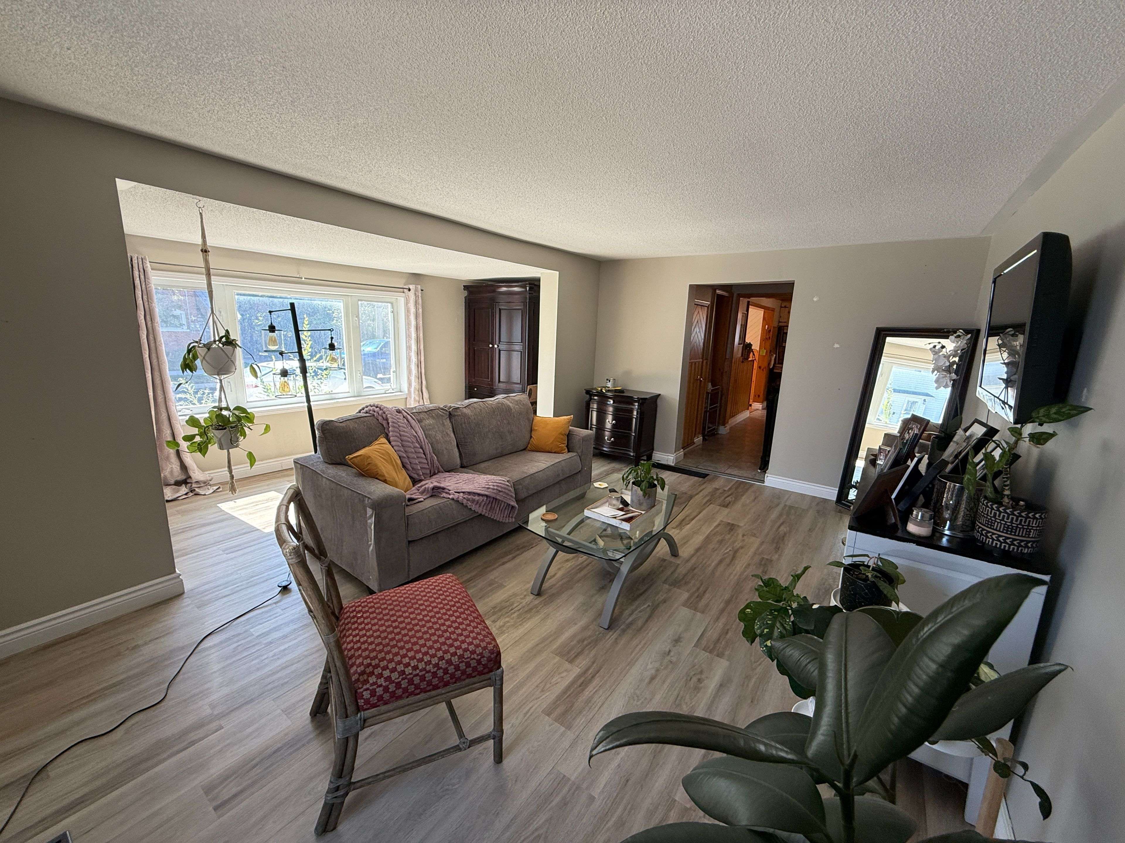 Quinte West, ON K8V 1M9,52 Heber ST