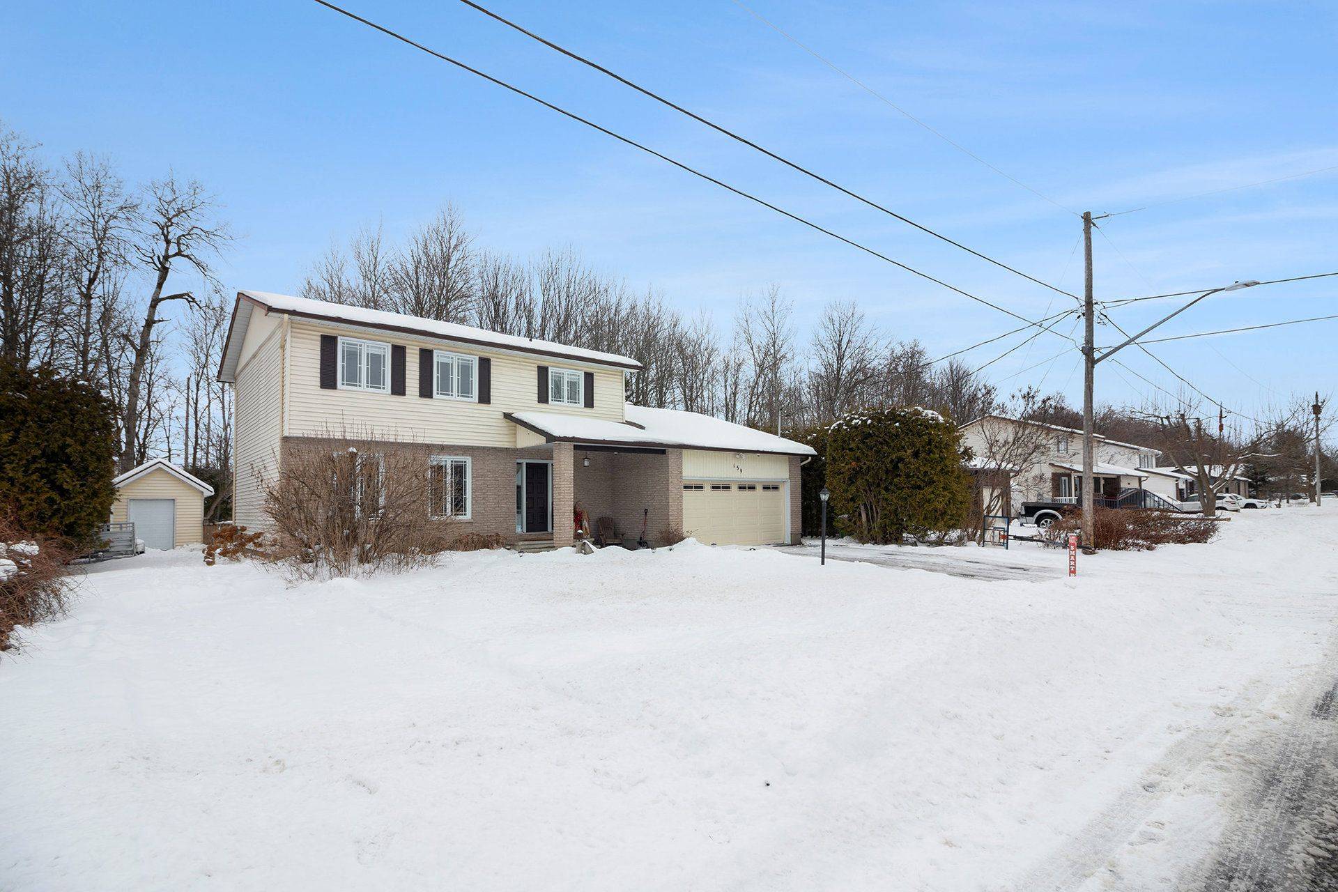 Russell, ON K4R 1B3,159 DUNLOP CRES