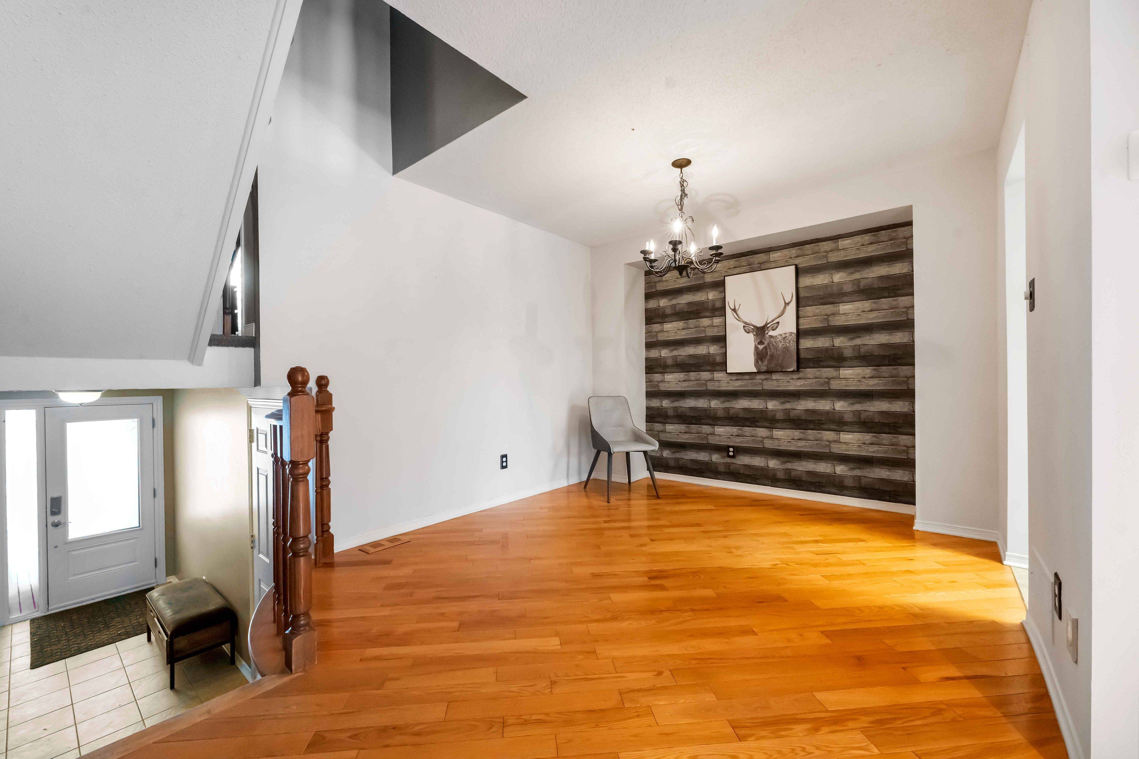 Kanata, ON K2M 2H9,86 Furlong CRES